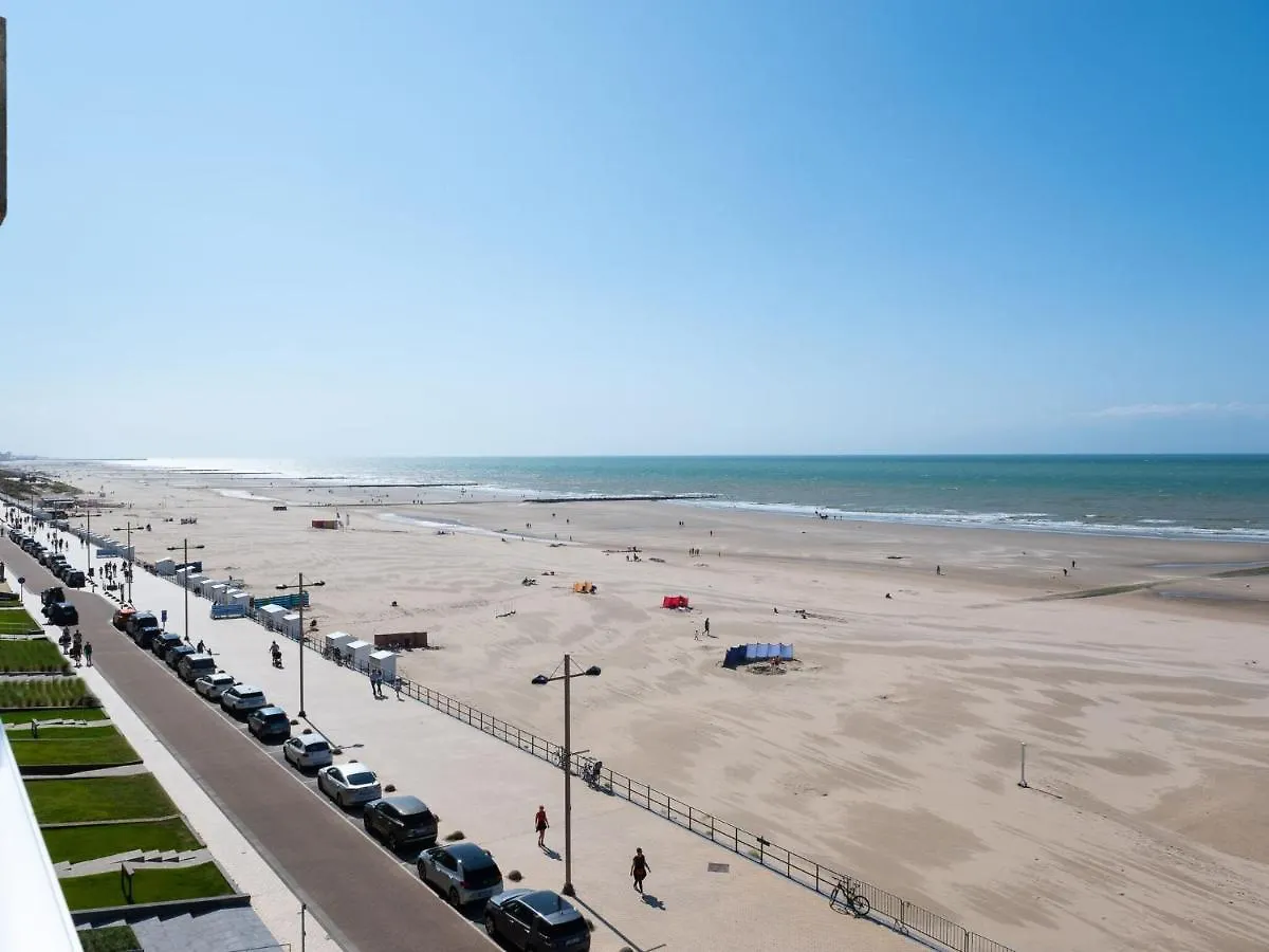 Lovely Apartment With Sea-Views Middelkerke