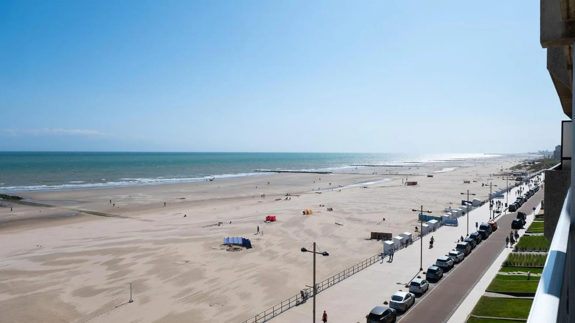 Lovely Apartment With Sea-Views Middelkerke