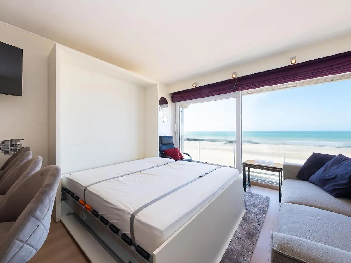 Lovely Apartment With Sea-Views Middelkerke